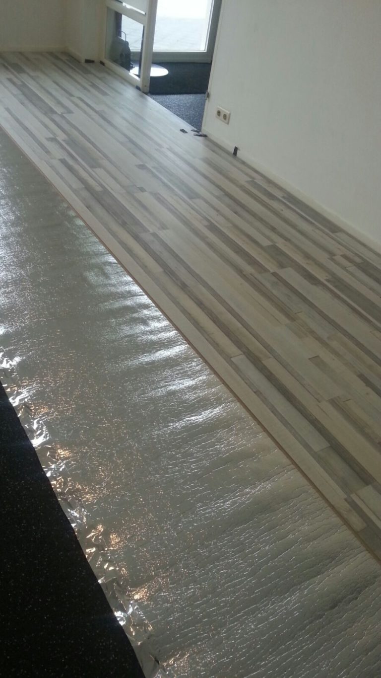 Resultaat van het project Douwes Dekker Drijfhout Grijs 80 m² gelegd — foto 2