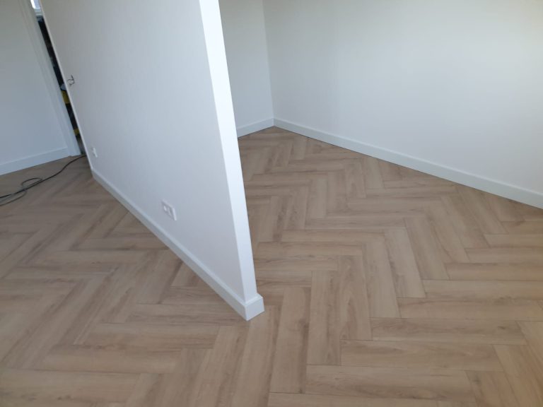 Laminaatvloer vakkundig gelegd in Spijkenisse — foto 11