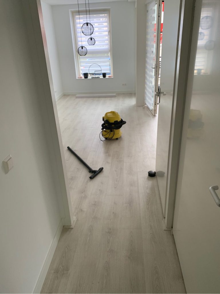 Laminaatvloer vakkundig gelegd in Den Haag — foto 11