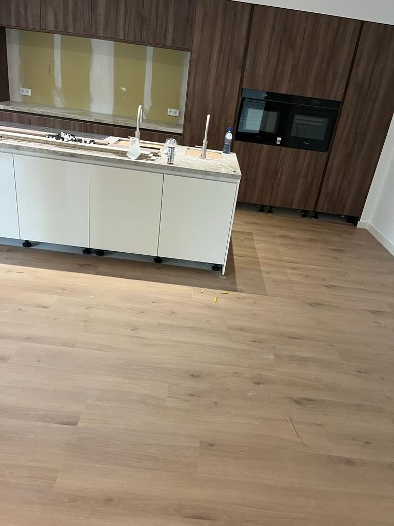 Laminaatvloer vakkundig gelegd in Rotterdam — foto 6