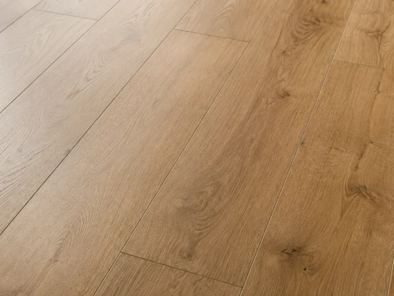 Voorbeeld van een laminaatvloer uit het Premium-pakket
